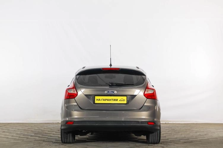 Ford Focus 5 из 6