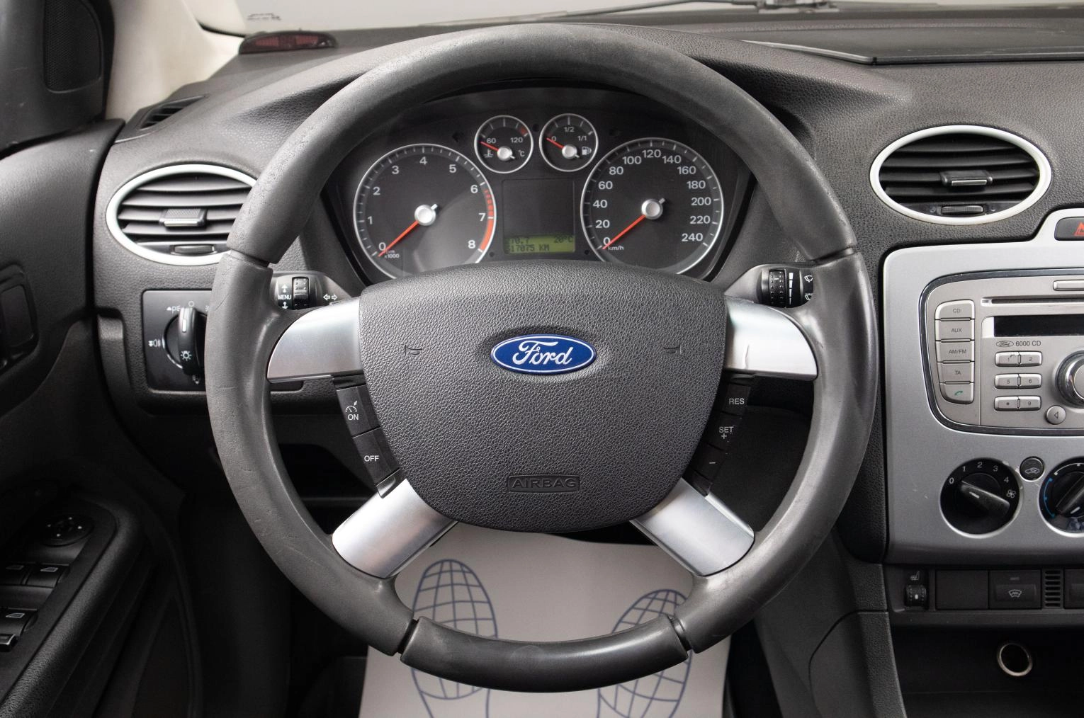 Ford Focus 9 из 17