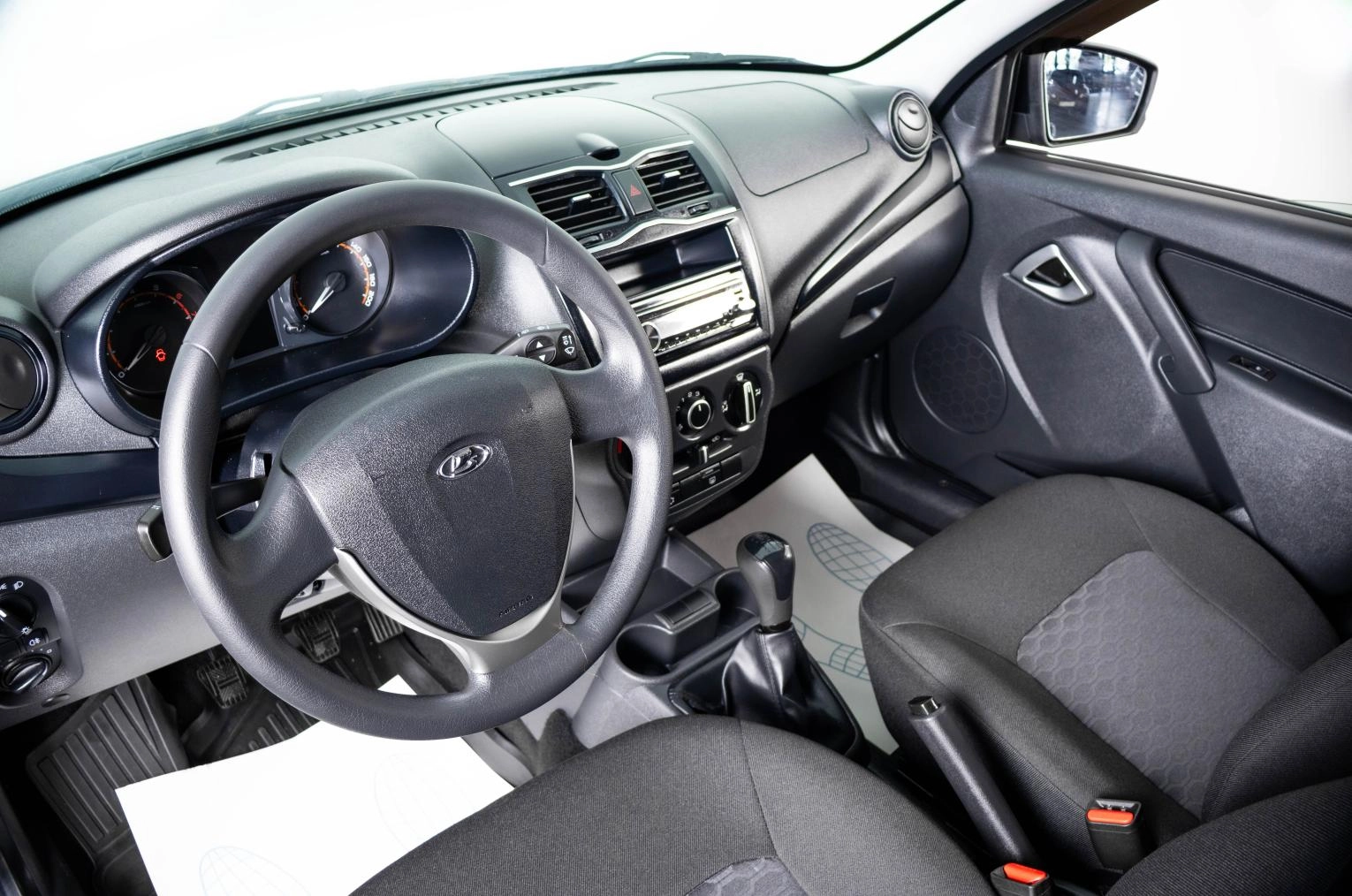 ВАЗ (LADA) Granta 7 из 19