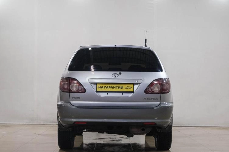 Toyota Harrier 5 из 6
