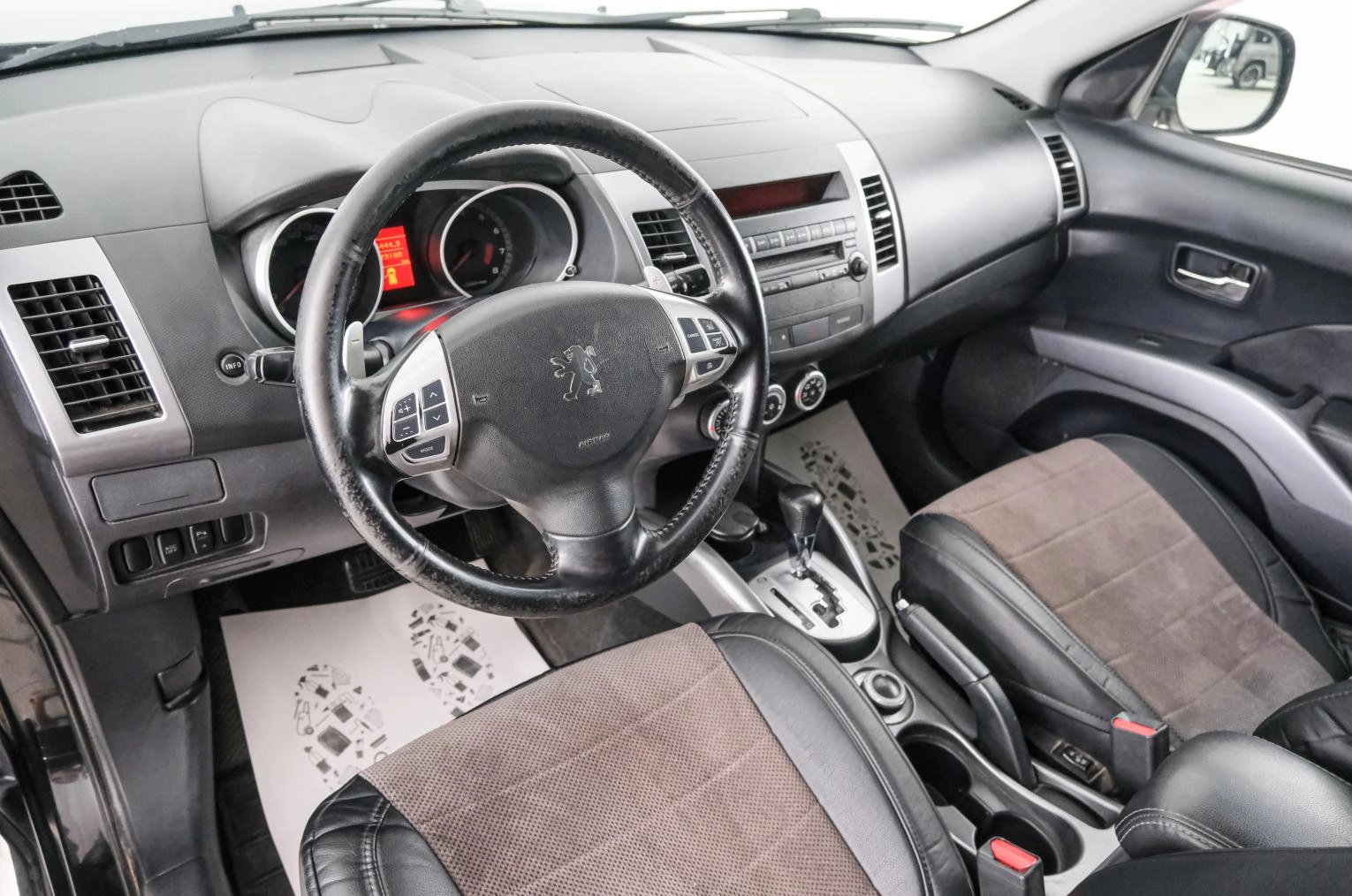 Peugeot 4007 8 из 21