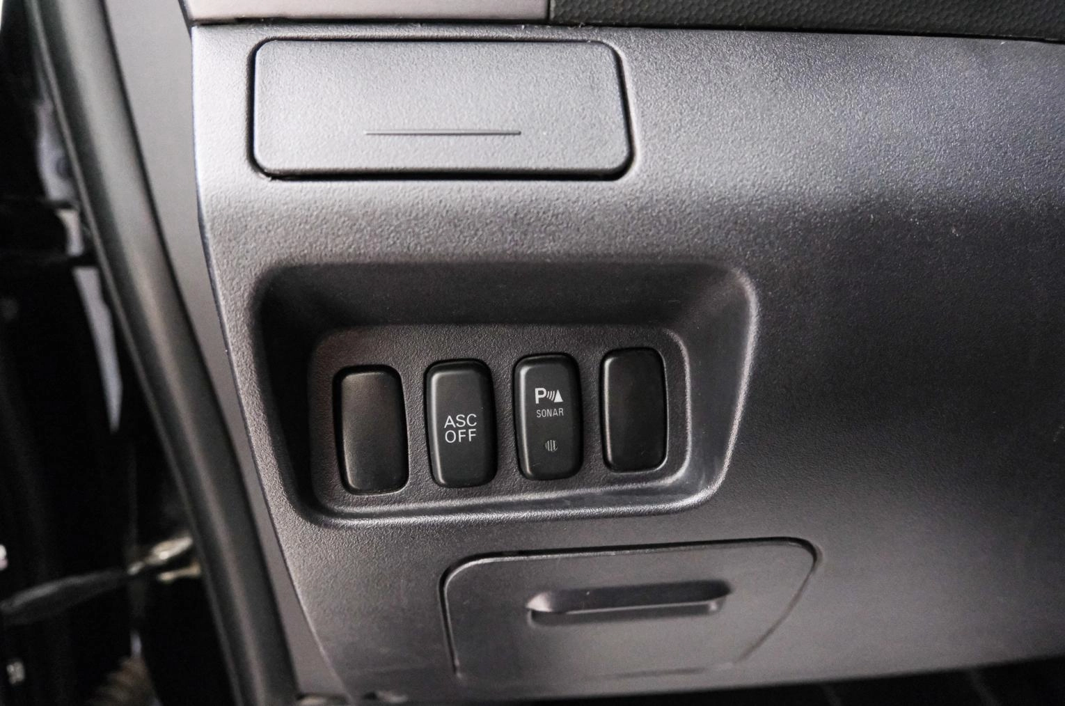 Peugeot 4007 18 из 21
