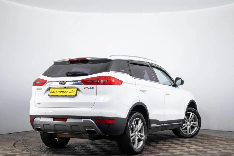 Geely Atlas 4 из 6