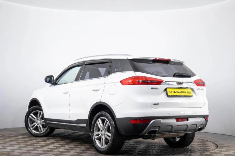 Geely Atlas 6 из 6