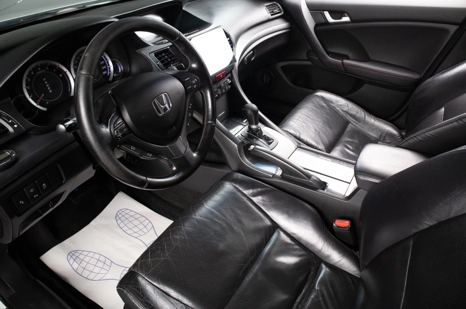 Honda Accord 13 из 19