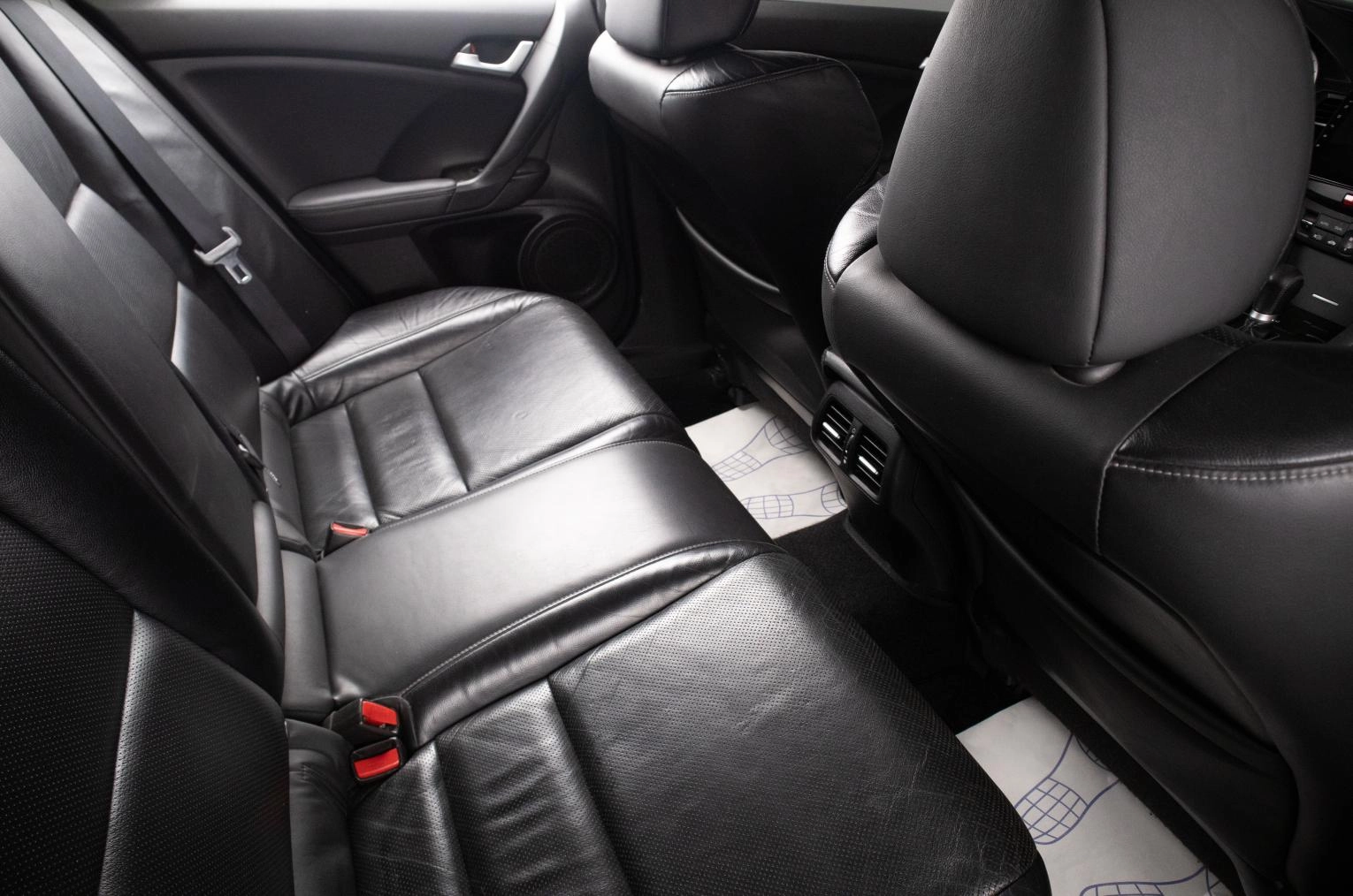 Honda Accord 19 из 19