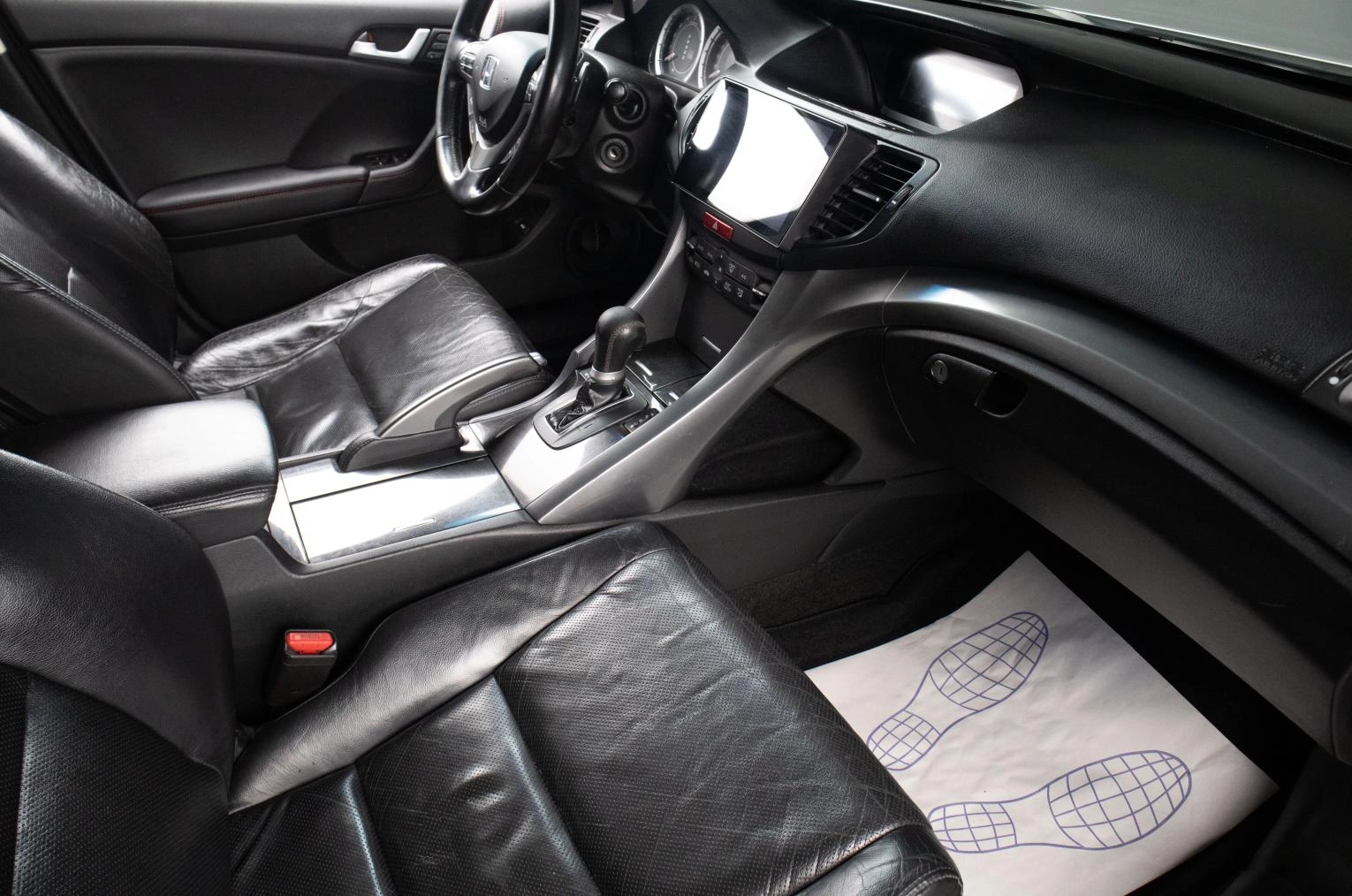 Honda Accord 17 из 19