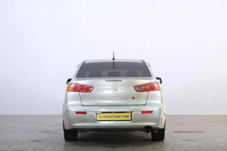 Mitsubishi Lancer 5 из 6