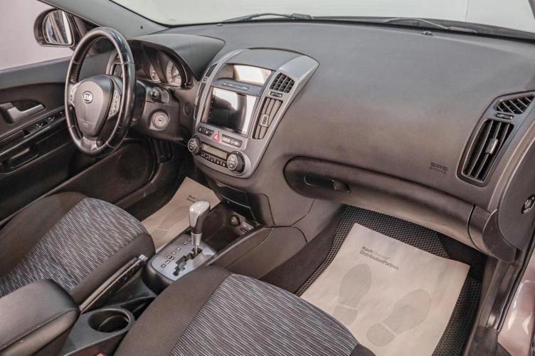 KIA cee'd 16 из 18