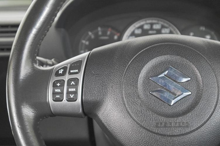 Suzuki Swift 16 из 20