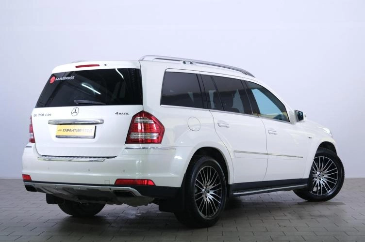 Mercedes-Benz GL-класс 6 из 6