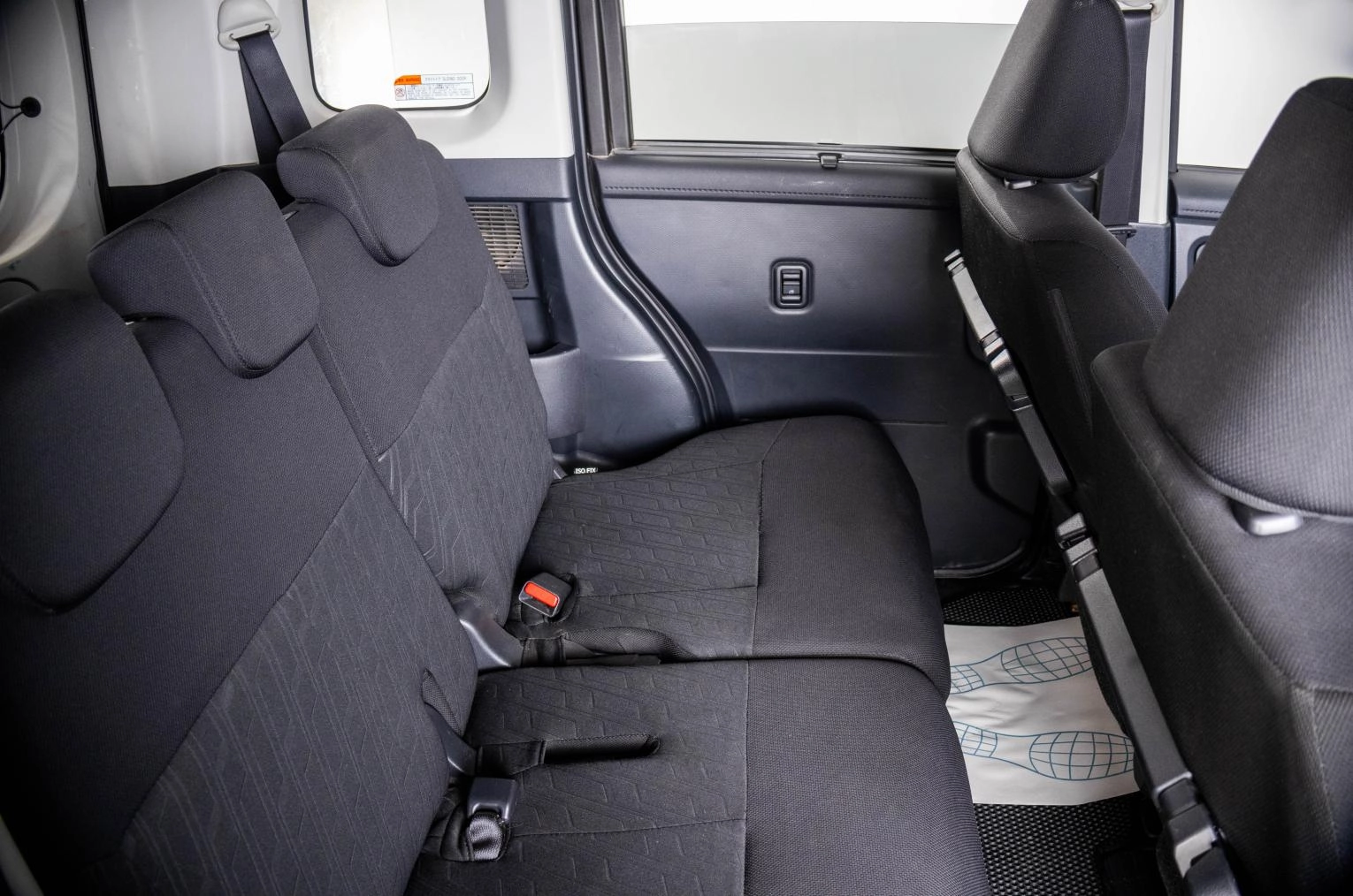 Toyota Roomy 9 из 22