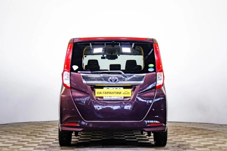 Toyota Roomy 5 из 6