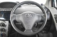 Toyota Vitz 15 из 19