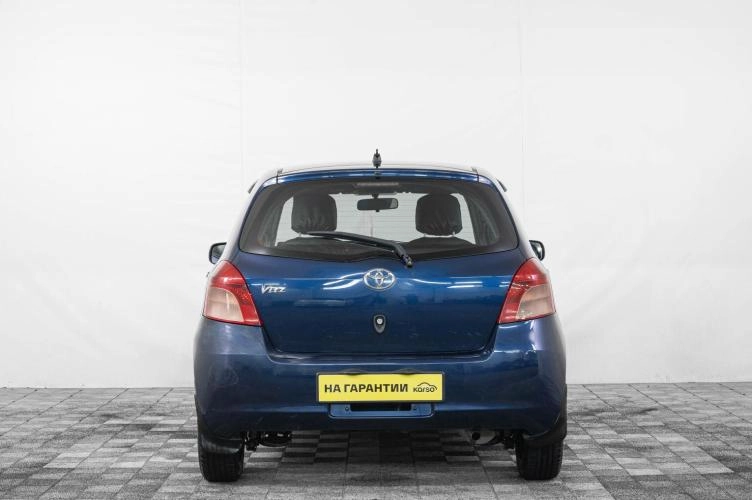 Toyota Vitz 5 из 6
