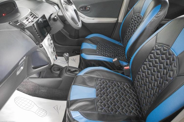 Toyota Vitz 8 из 19