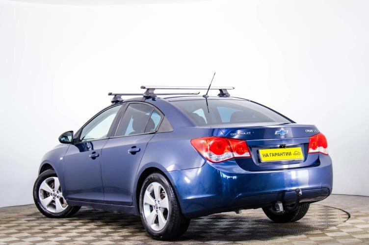 Chevrolet Cruze 6 из 6