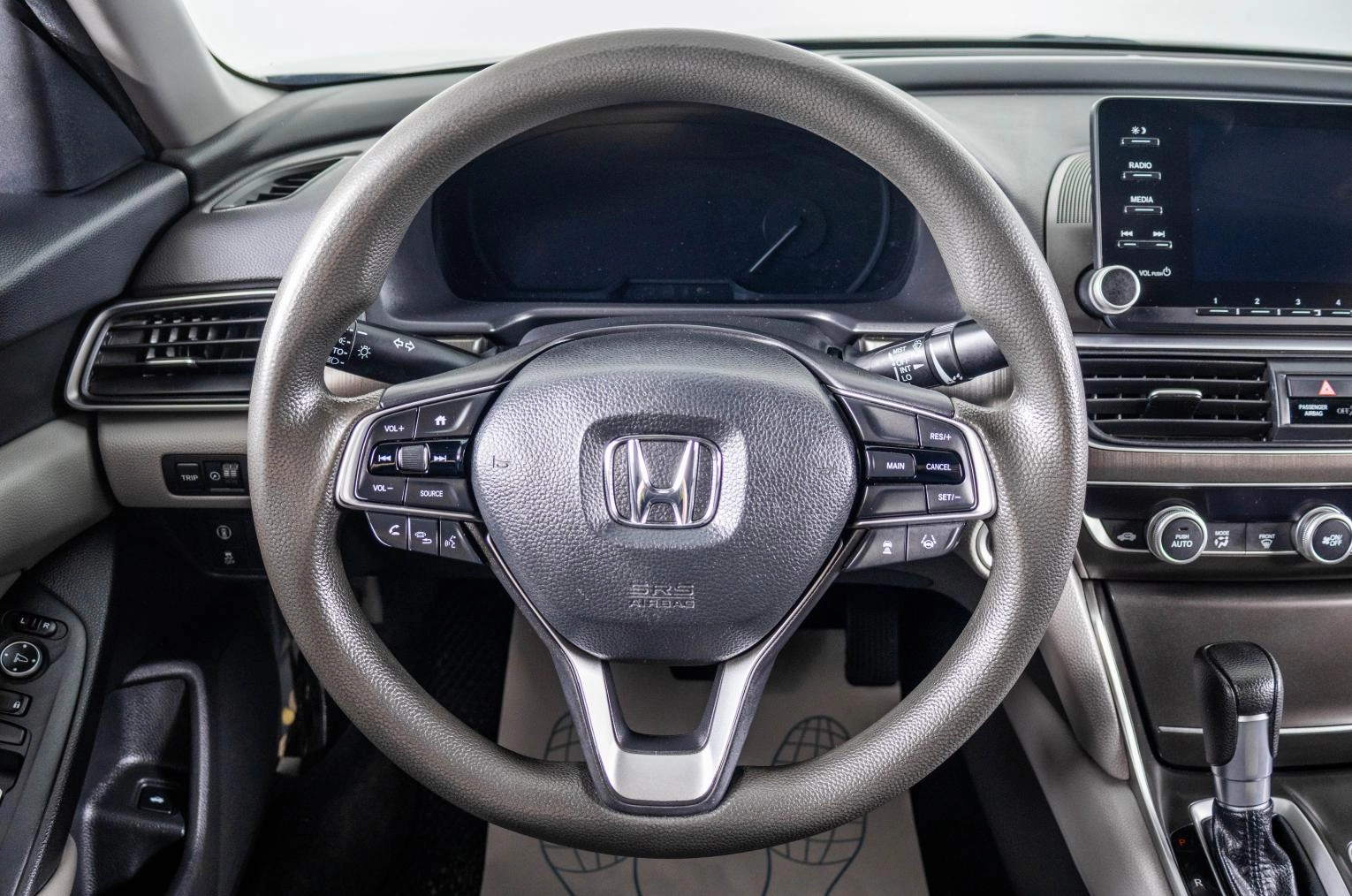 Honda Accord 14 из 23