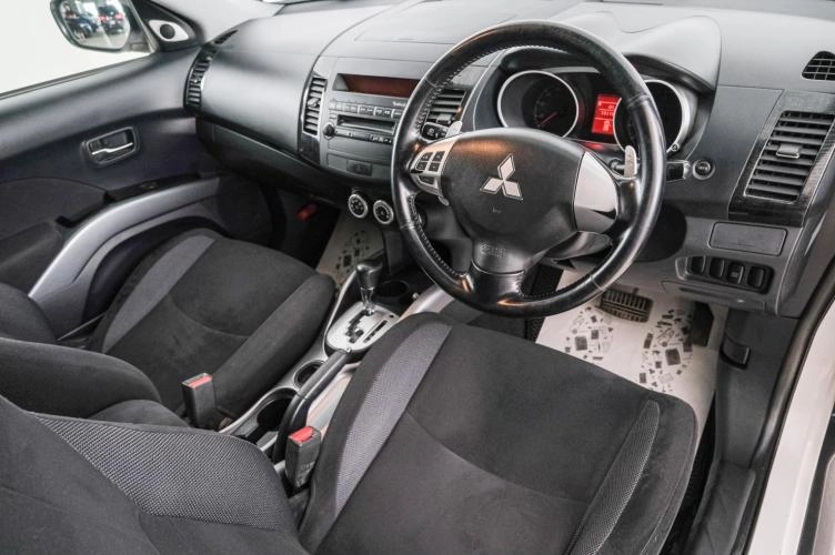 Mitsubishi Outlander 8 из 21