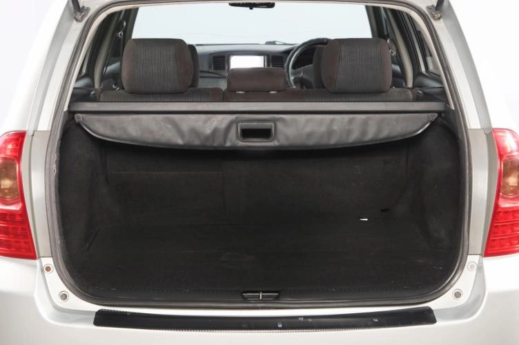 Toyota Corolla Fielder 16 из 16