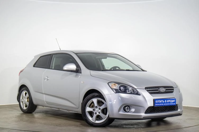 KIA cee'd 1 из 6