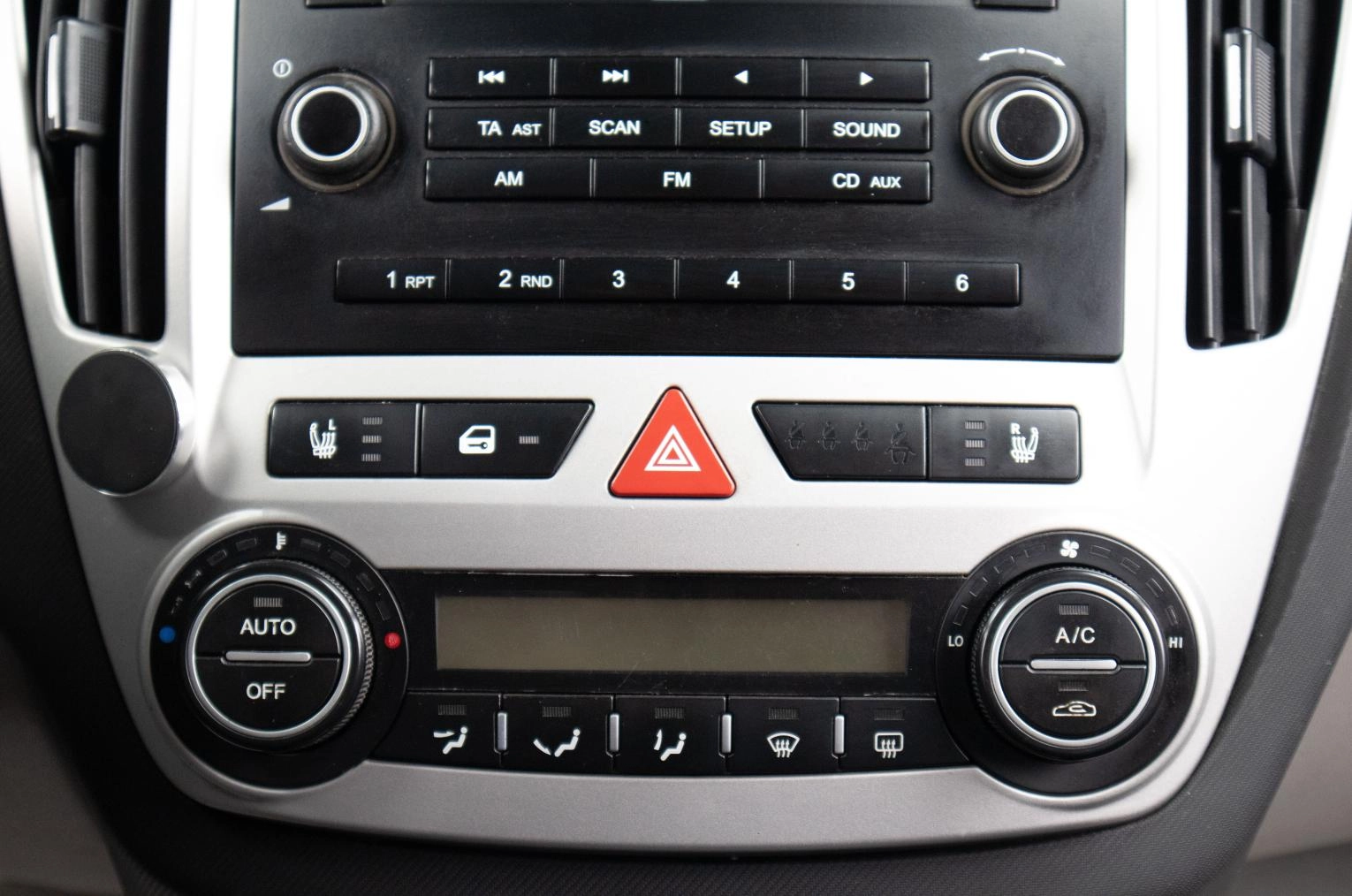 KIA cee'd 14 из 16