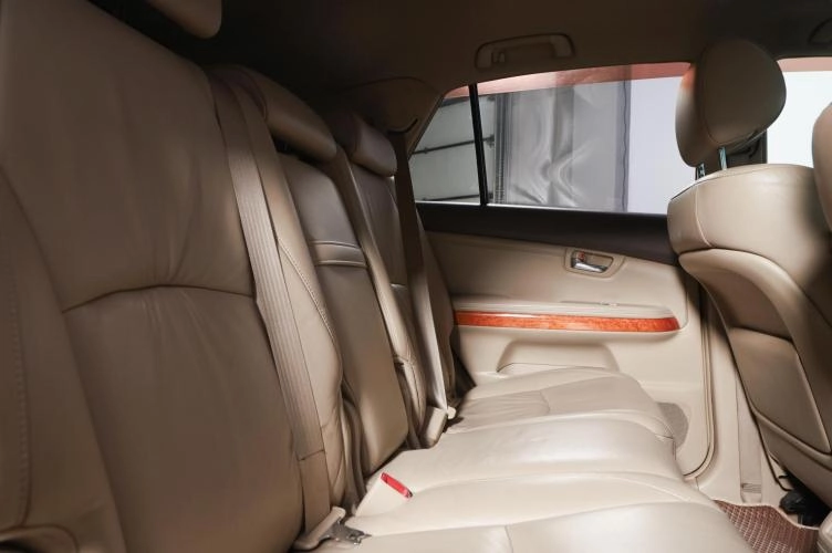 Lexus RX 15 из 16
