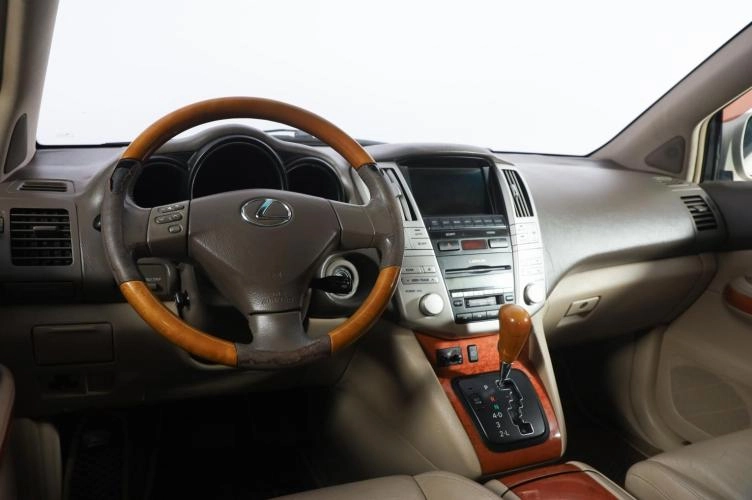 Lexus RX 7 из 16
