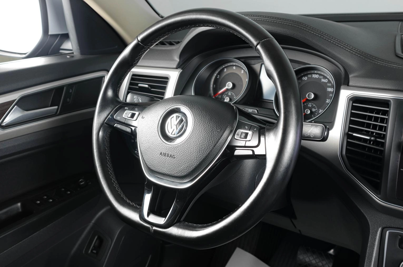 Volkswagen Teramont 11 из 19