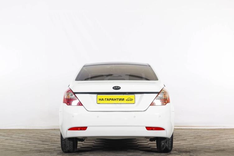 Geely Emgrand EC7 5 из 6