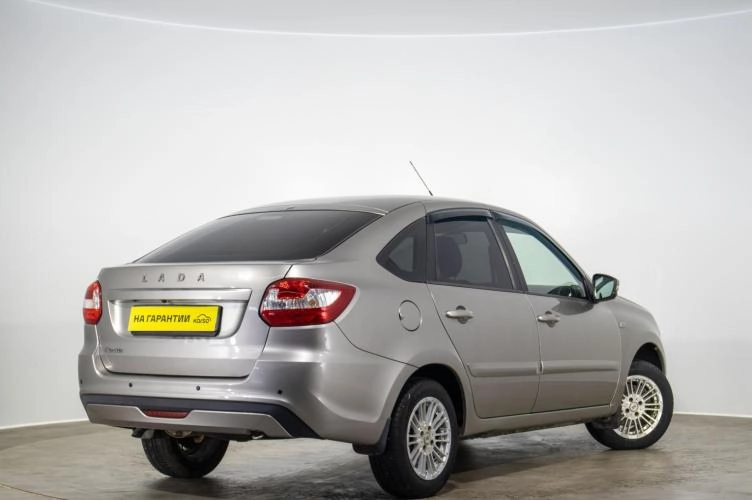 ВАЗ (LADA) Granta 4 из 6