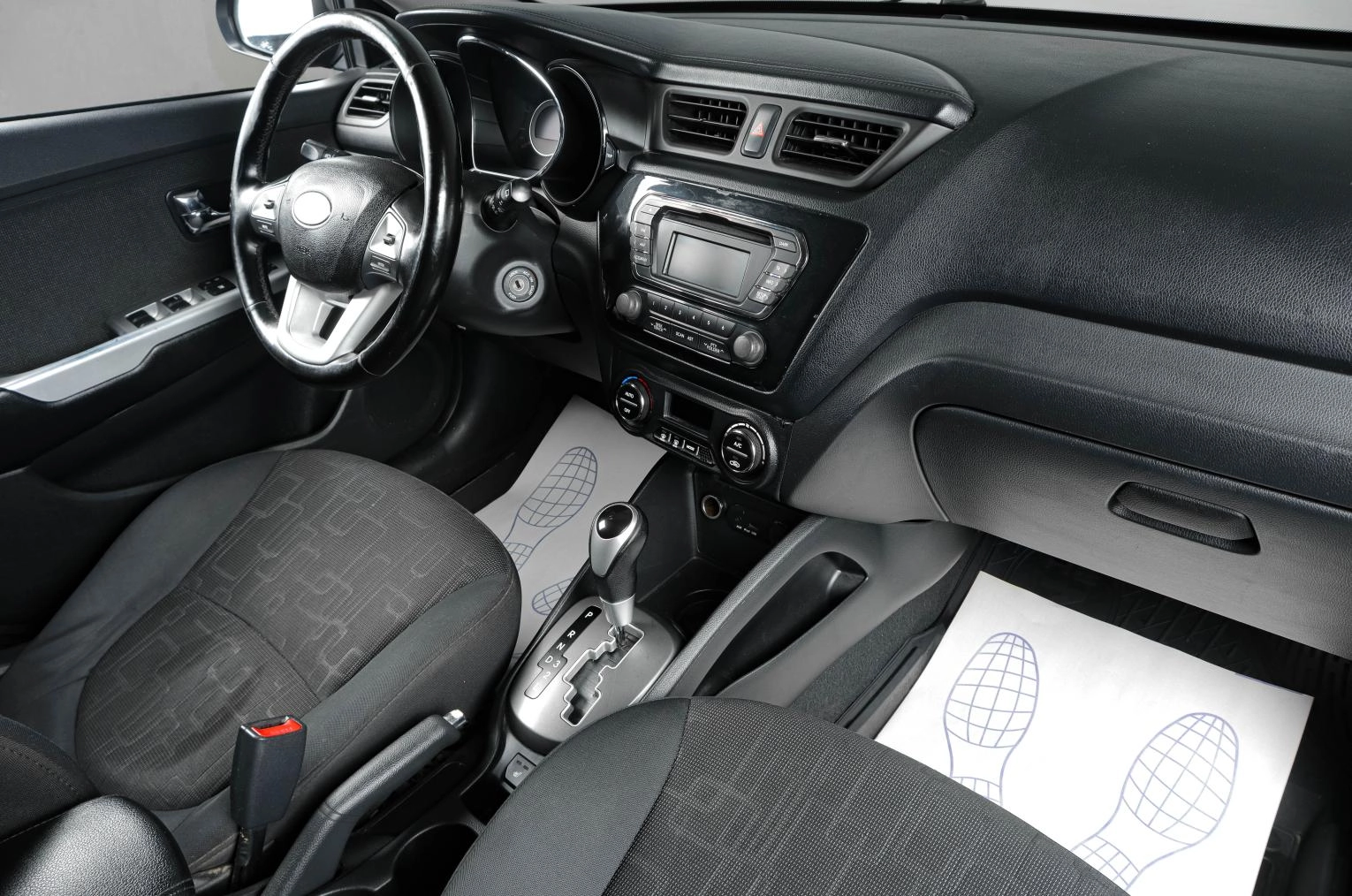 KIA Rio 10 из 19