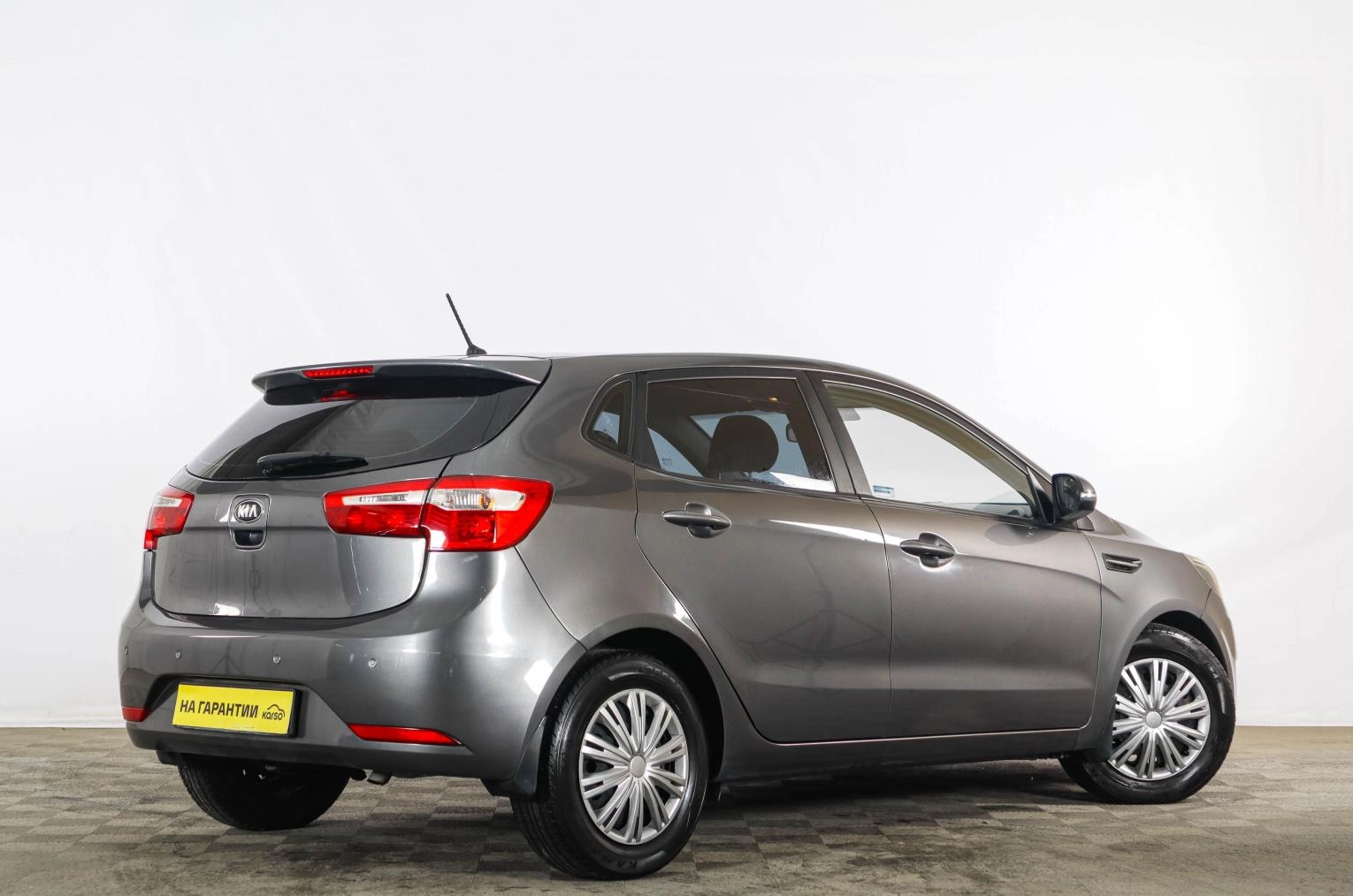 KIA Rio 6 из 19
