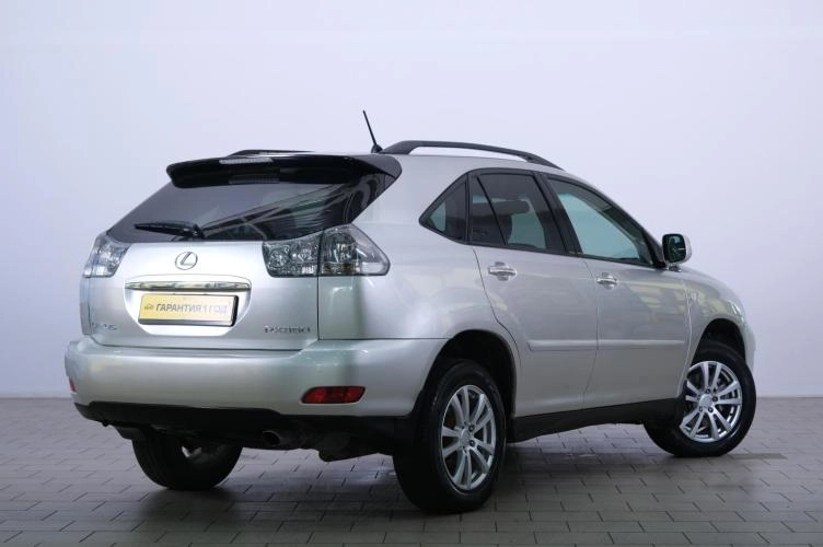 Lexus RX 6 из 6