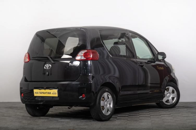 Toyota Porte 6 из 6