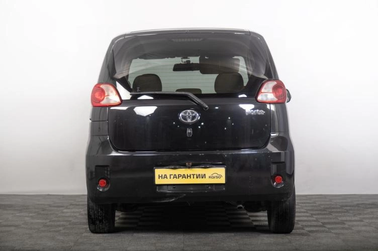 Toyota Porte 4 из 6