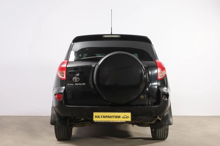 Toyota RAV4 5 из 6