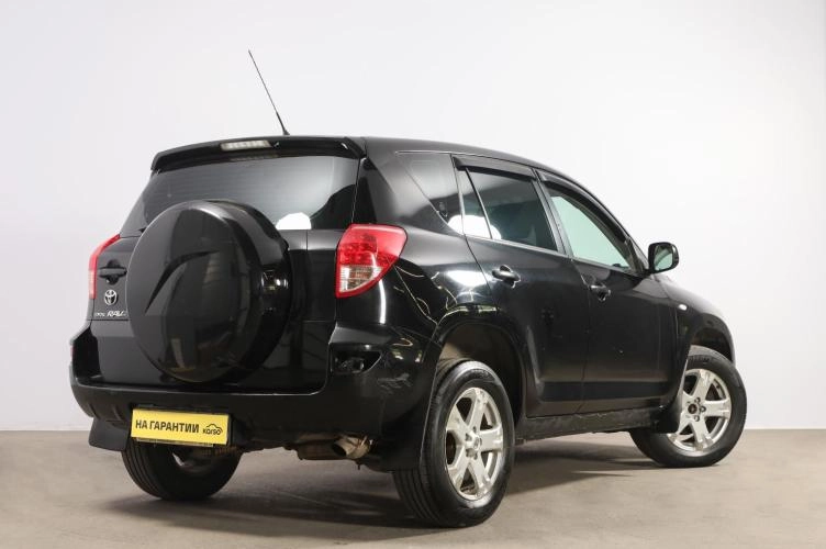 Toyota RAV4 6 из 6