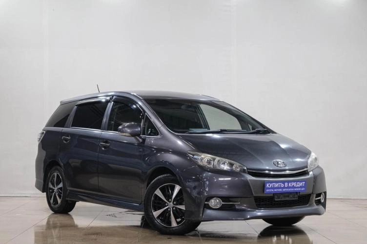 Toyota Wish 1 из 6