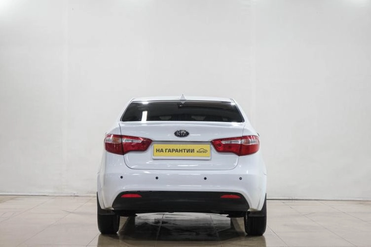 KIA Rio 5 из 6