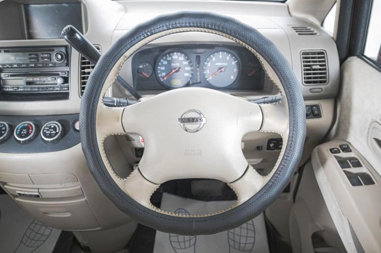 Nissan Serena 15 из 17