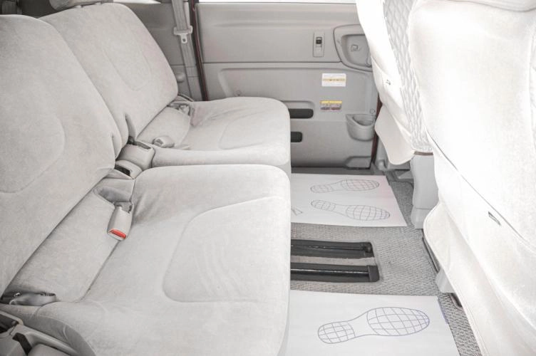 Nissan Serena 10 из 17