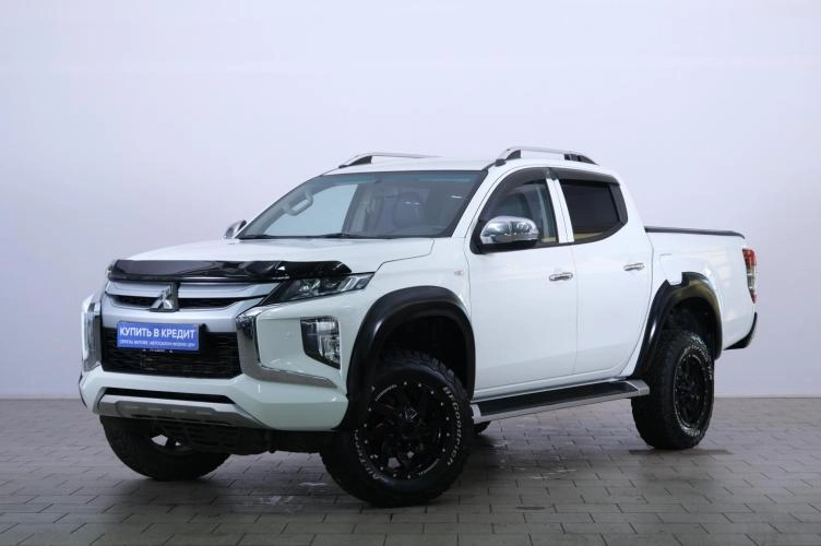 Mitsubishi L200 3 из 6