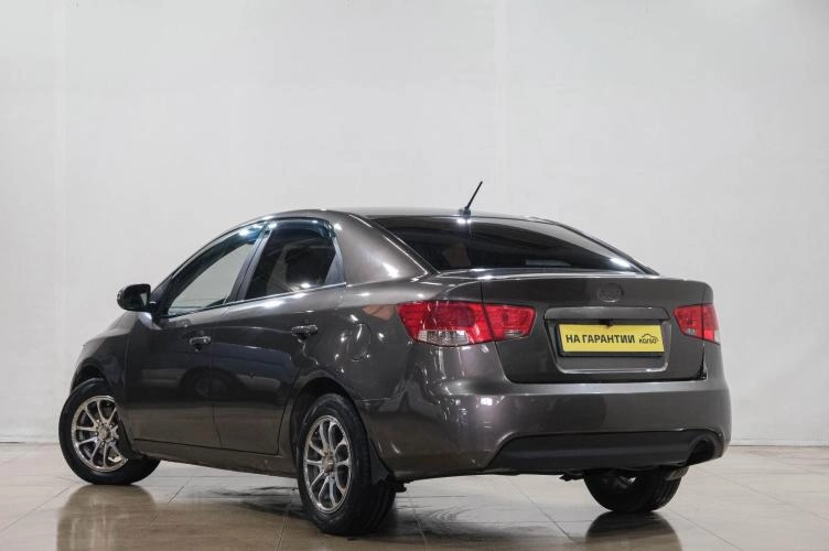 KIA Cerato 4 из 6