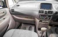 Toyota Corolla Spacio 17 из 22