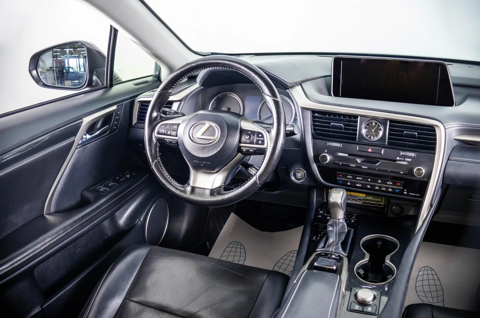 Lexus RX 13 из 28