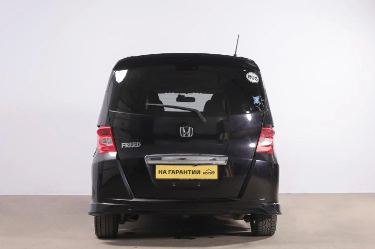 Honda Freed 5 из 6