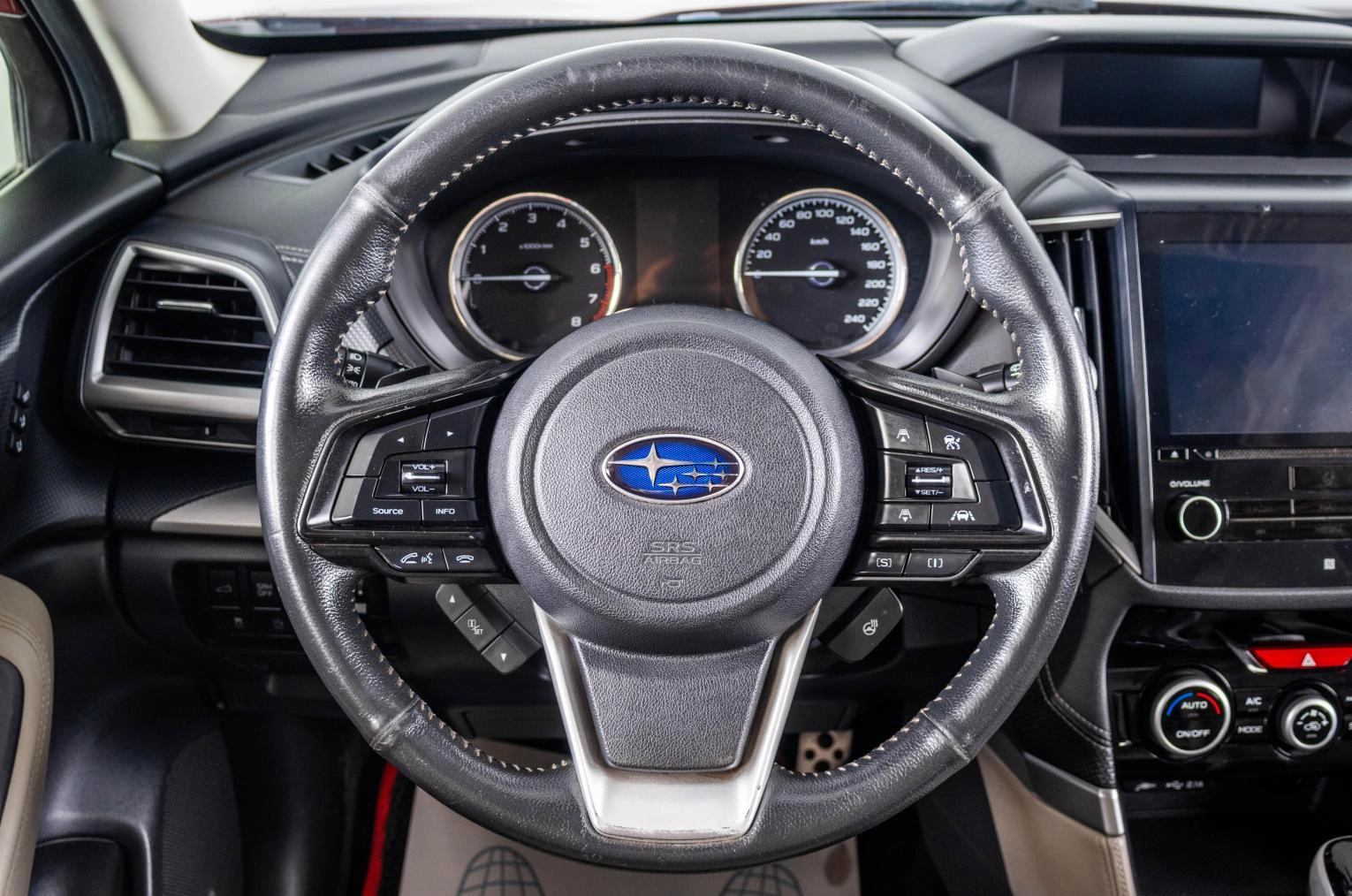 Subaru Forester 17 из 28