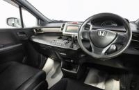 Honda Freed 7 из 16