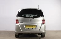 Honda Freed 5 из 16